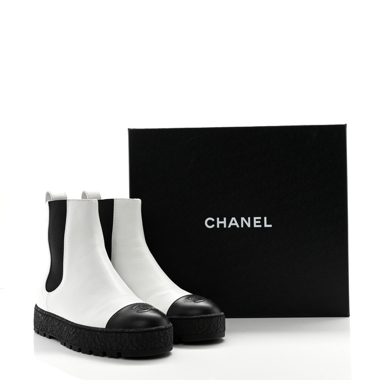 Chanel Calfskin Cap Toe CC Ankle Boots 38.5 White Black 12 of 12