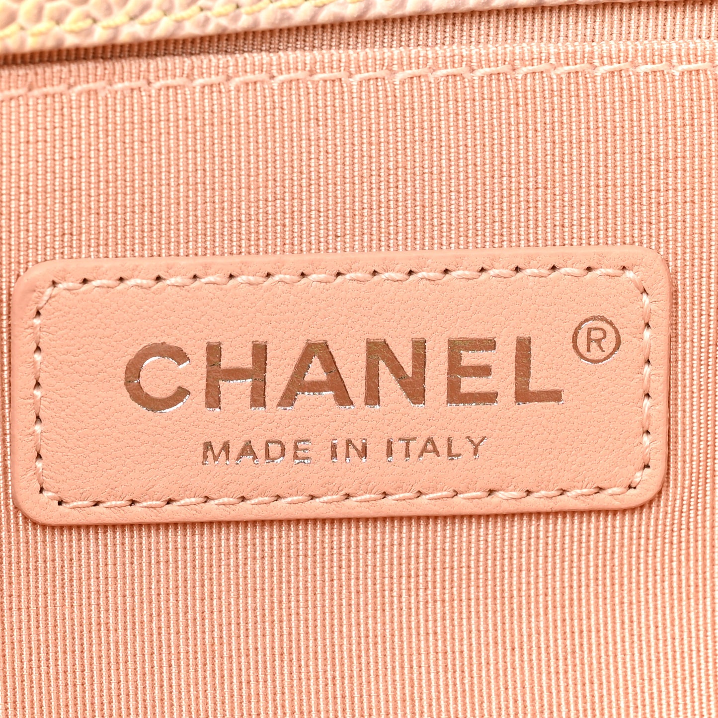 Caviar Quilted Medium Cuba Rainbow Boy Flap Multicolor