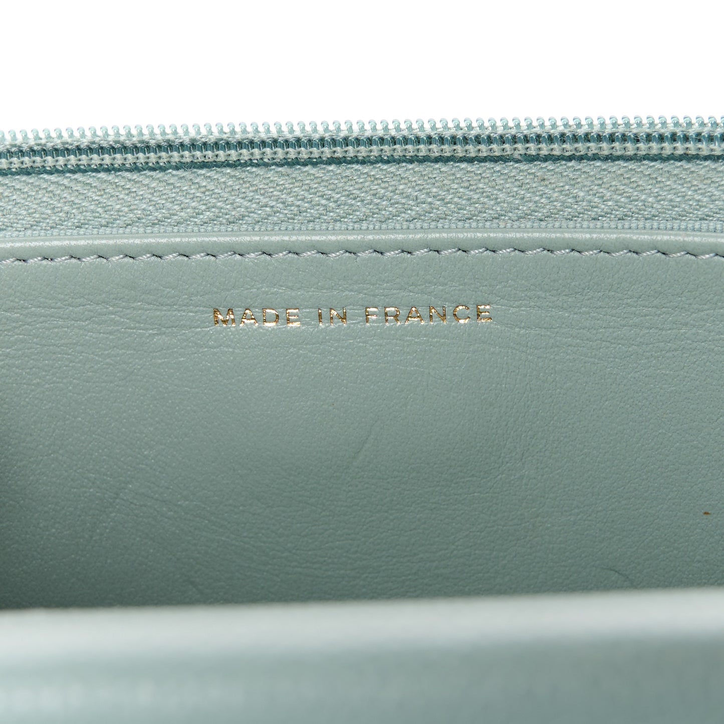 Caviar Quilted Wallet on Chain WOC Light Blue