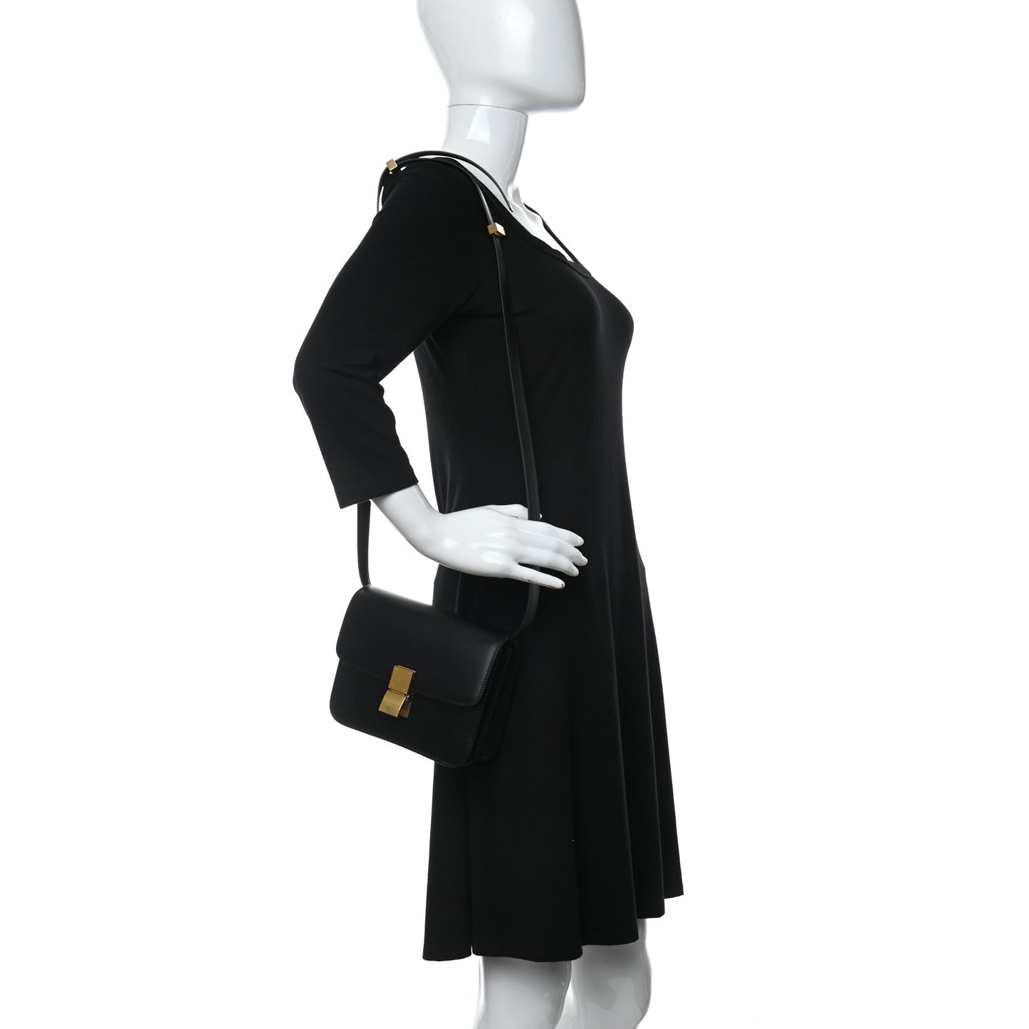 Box Calfskin Medium Classic Box Flap Bag Black