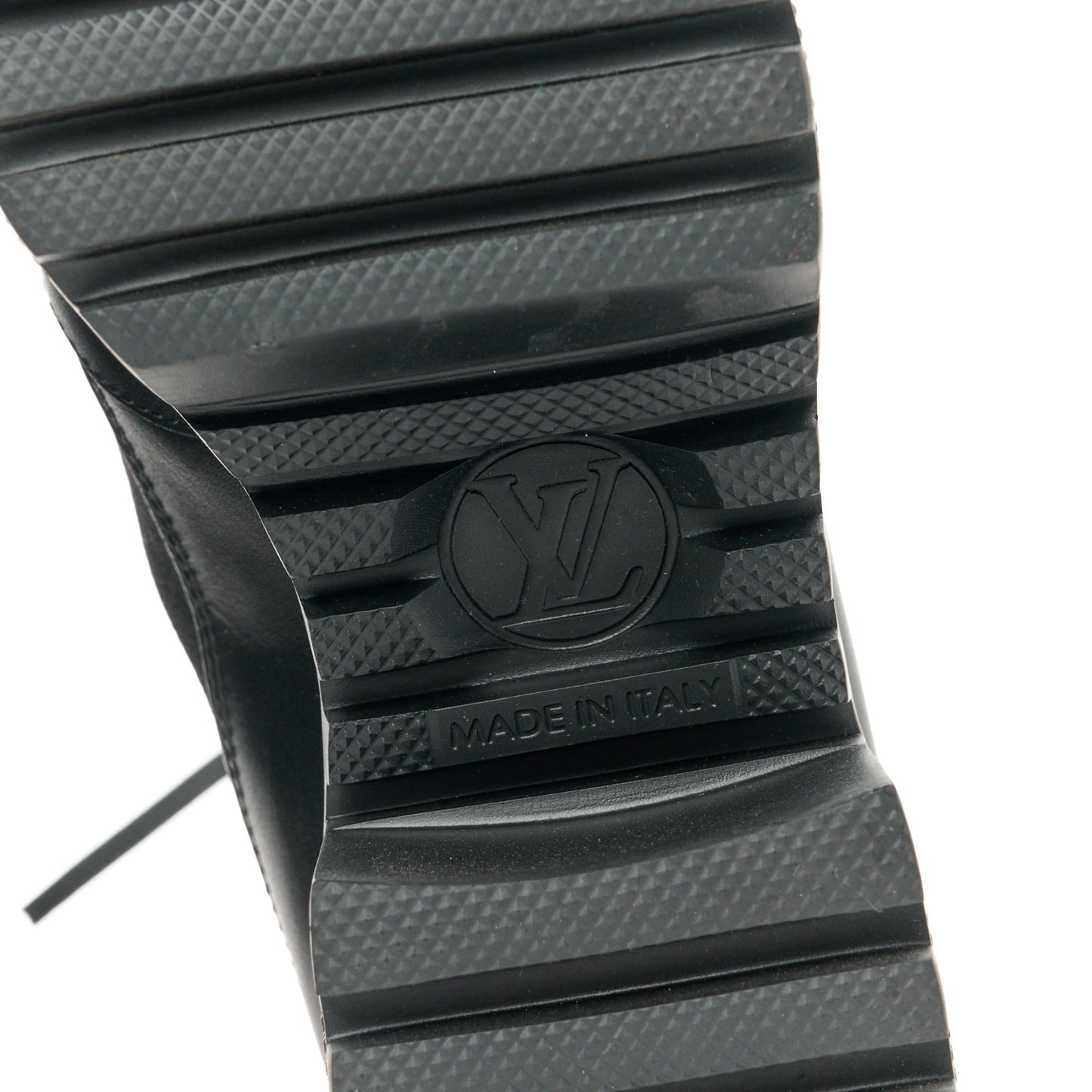 Canvas Monogram Laureate Platform Desert Boots 37 Black