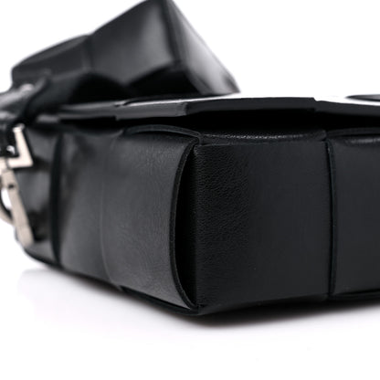 Bottega Veneta Calfskin Maxi Intreccio Cassette With Strap Bag Black 8 of 9