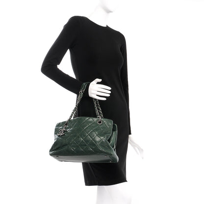 Chanel Caviar Chic Shopping Tote Dark Green 2 of 12