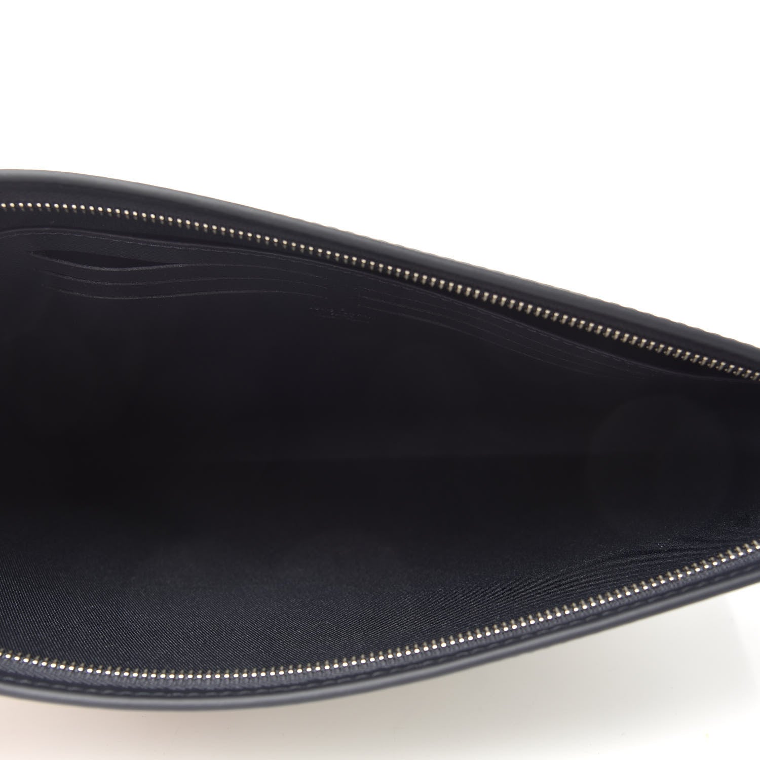 Louis Vuitton Savane Monogram Chapman Pochette Voyage GM Dune 5 of 8