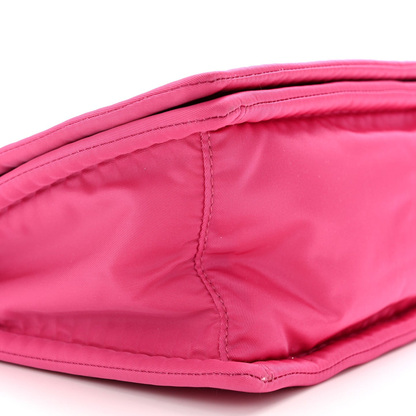 Nylon Tessuto Chain Shoulder Bag Fuxia