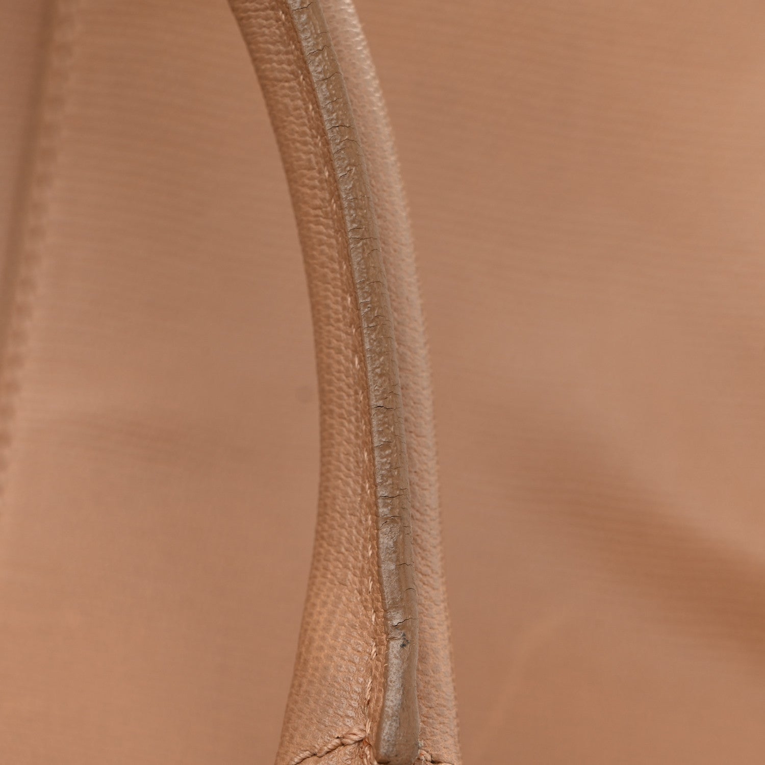 Saint Laurent Textured Calfskin Medium Cabas ChYc Beige 12 of 17