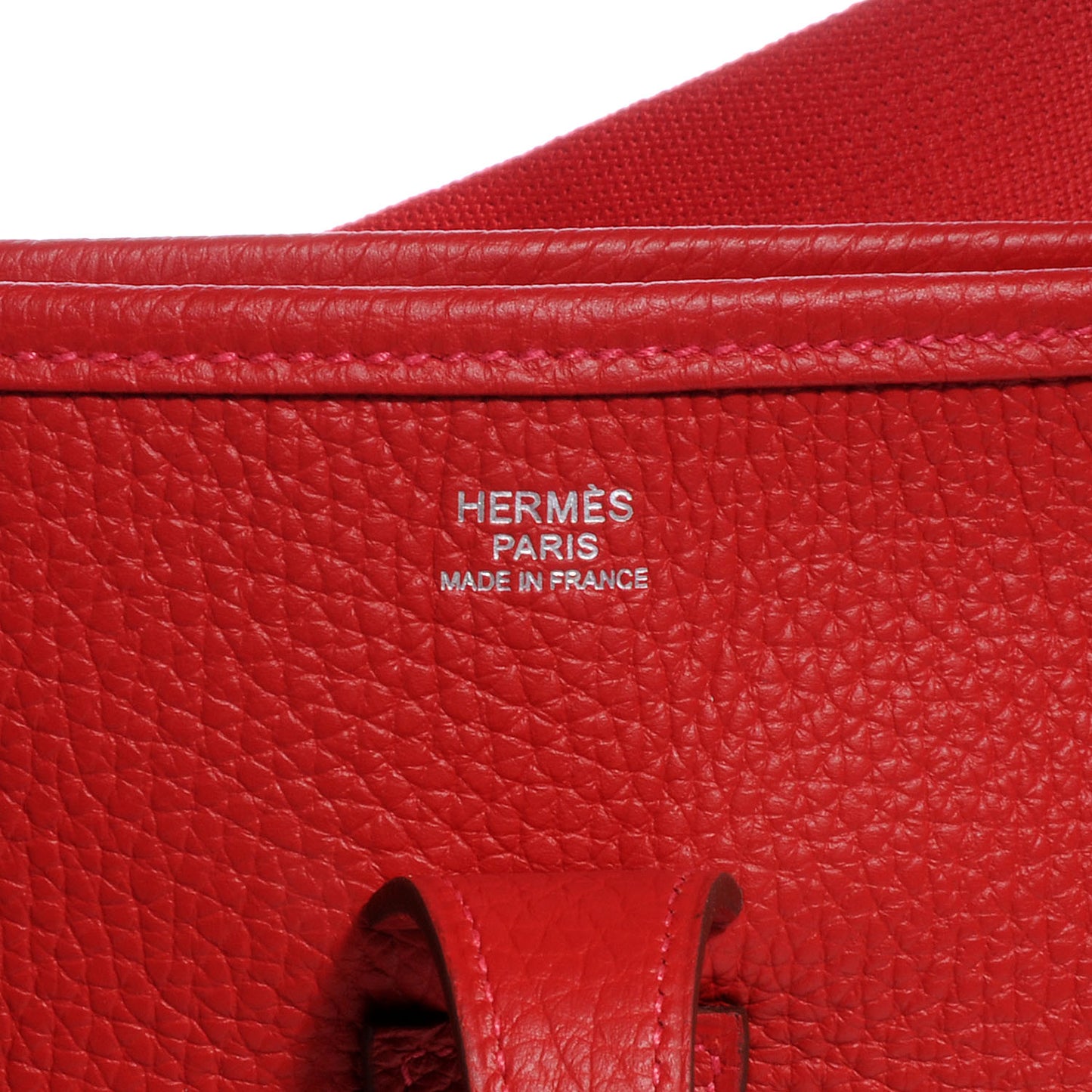 Taurillon Clemence Evelyne III PM Rouge Casaque
