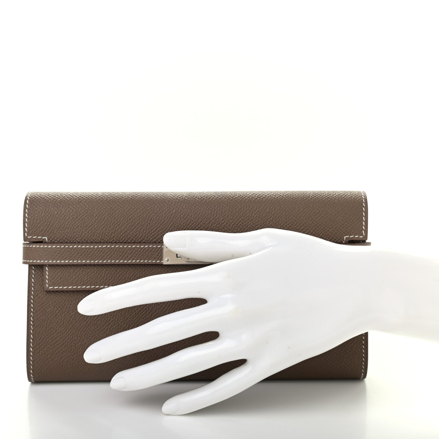 Epsom Kelly Longue Wallet Etoupe