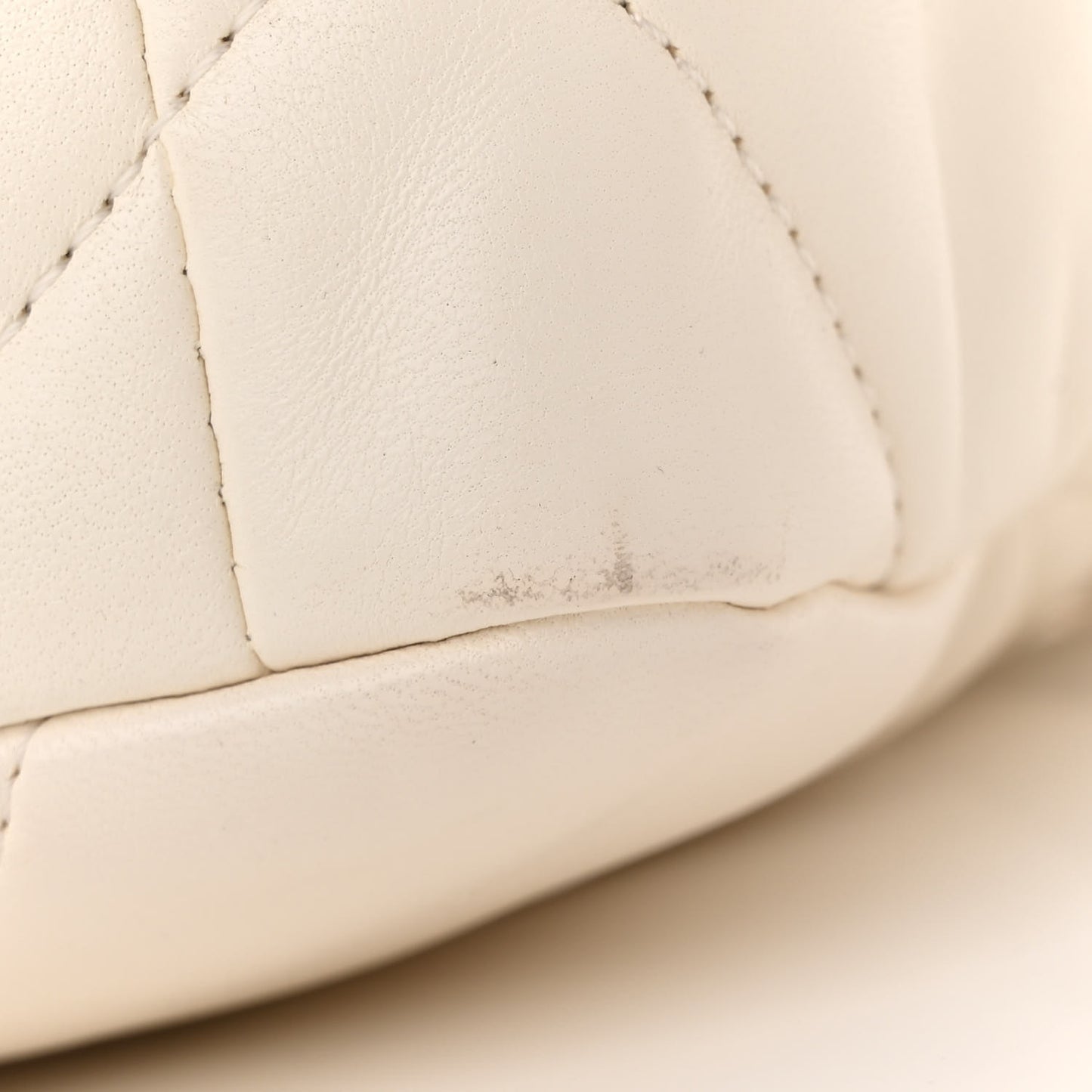 Goatskin Quilted Medium Chanel 19 Flap White