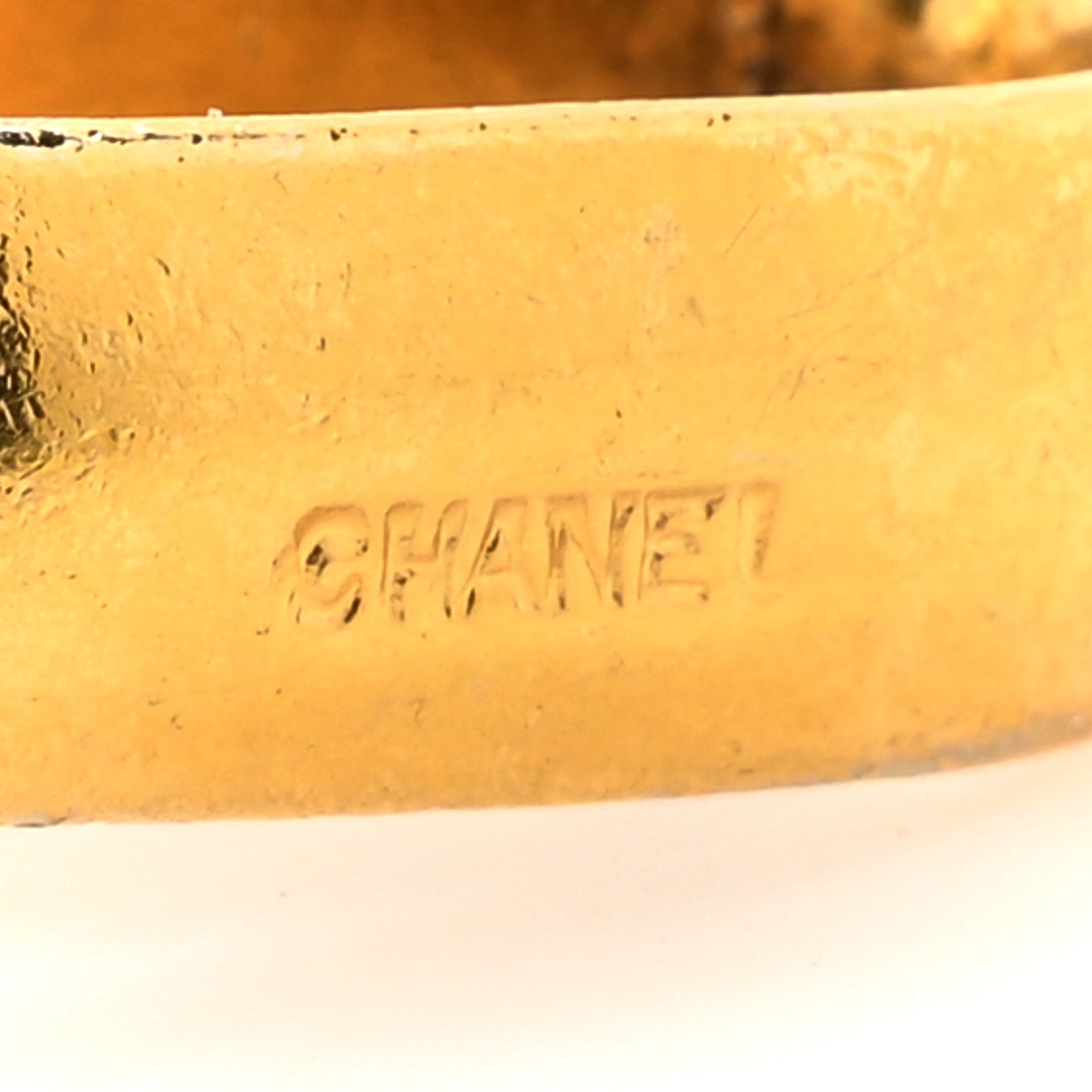 Metal Chain CC Medallion Belt Gold