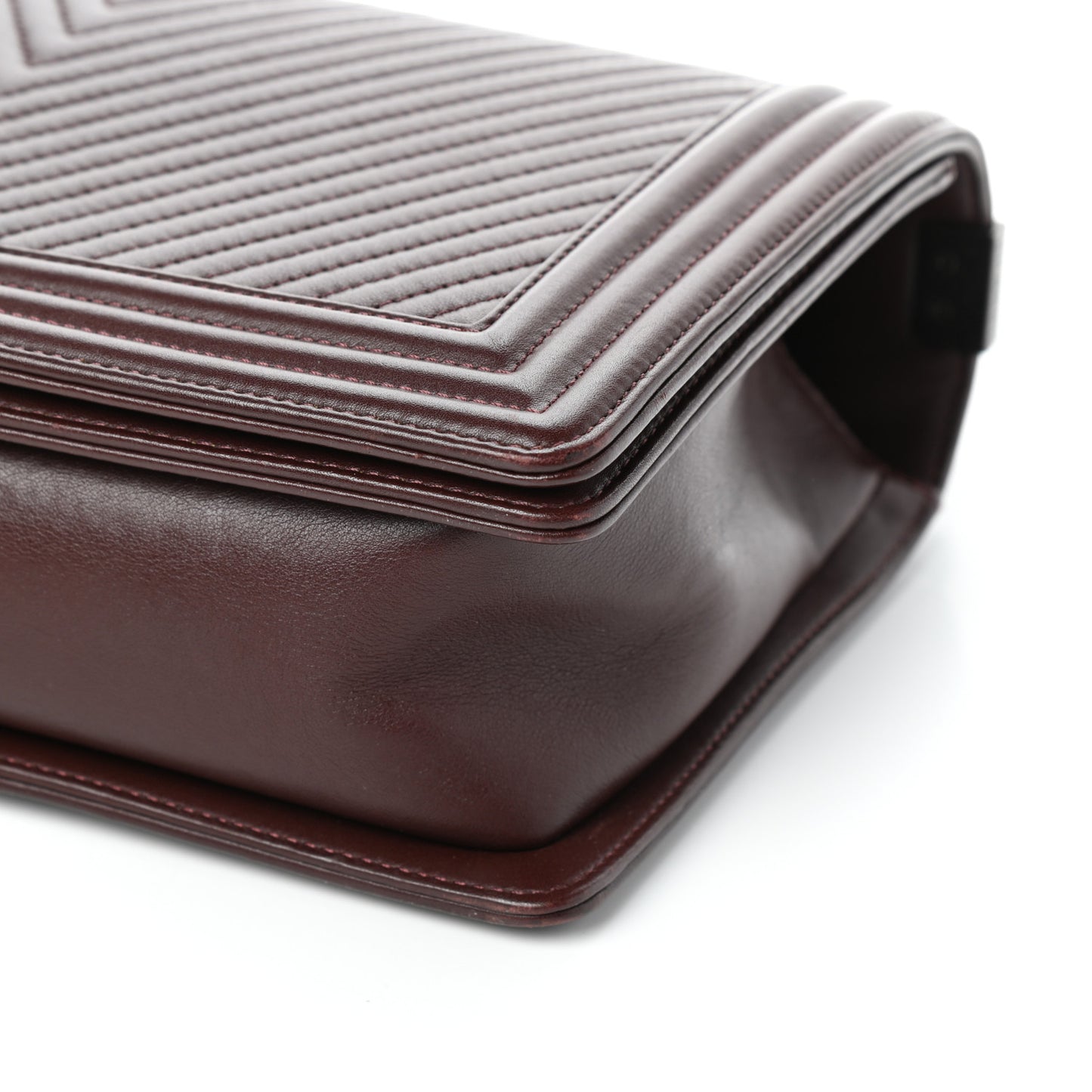 Calfskin Chevron Quilted New Medium Boy Flap Burgundy