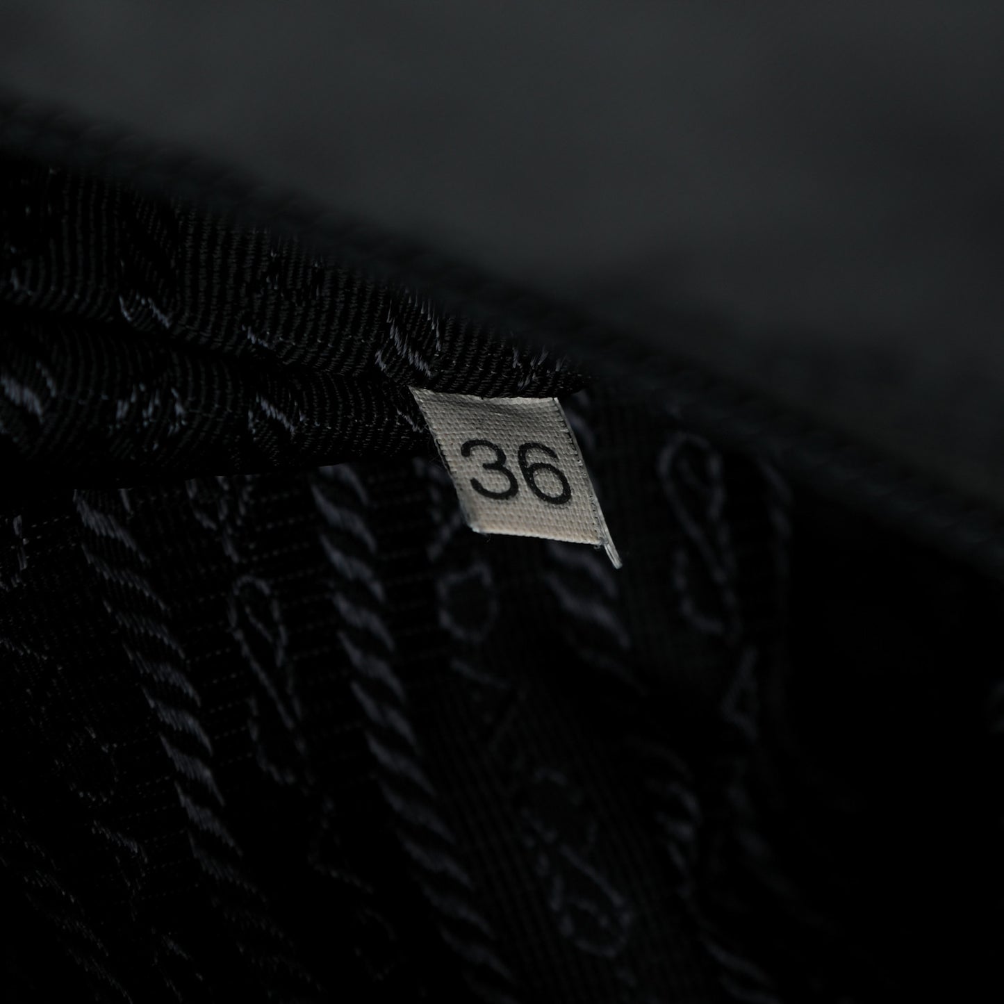 Nylon Vela Messenger Bag Black