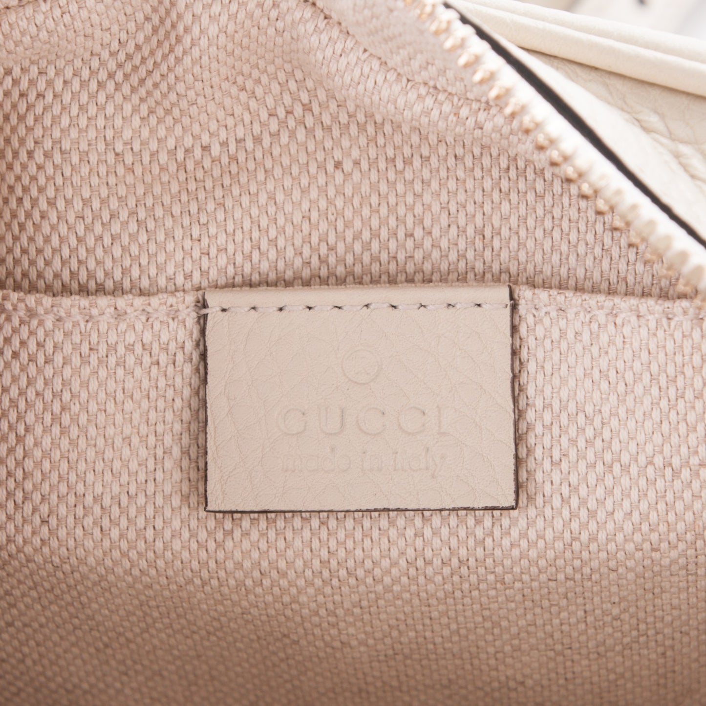 Pebbled Calfskin Small Soho Disco Bag Off White