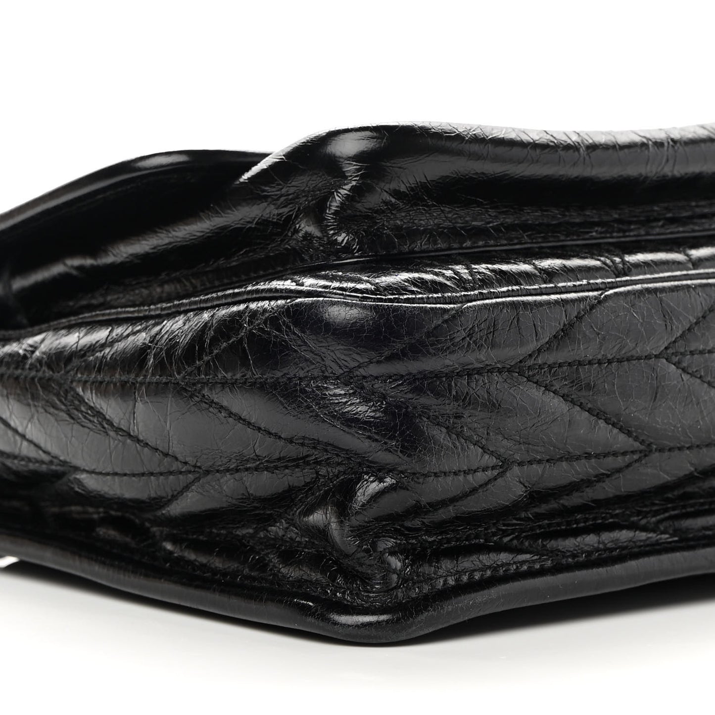 Vitello Shine Trapu Shoulder Bag Black