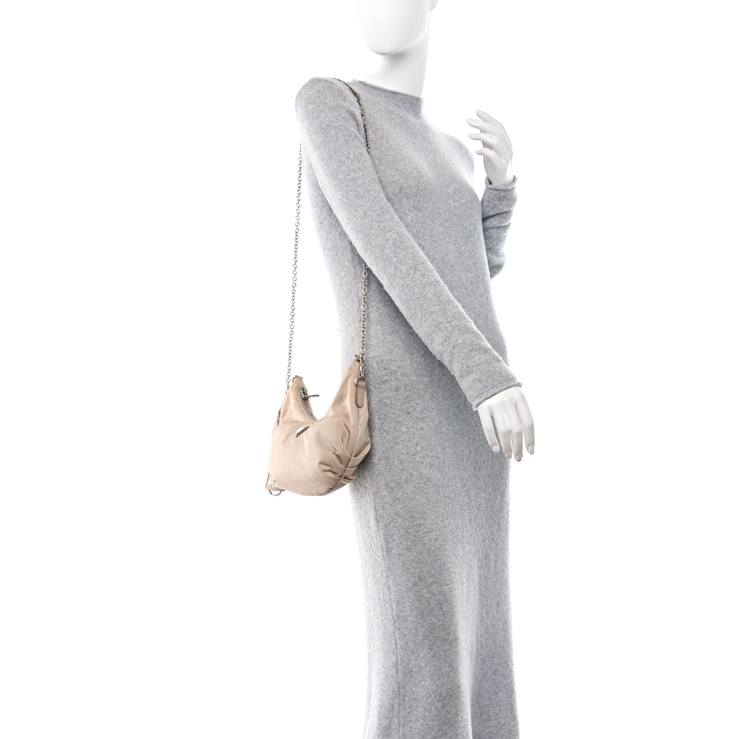 Prada Tessuto Nylon Saffiano Re-Edition 2006 Shoulder Bag Cammeo 2 of 10