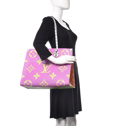 Louis Vuitton Monogram Giant Onthego GM Pink Lilac 3 of 11