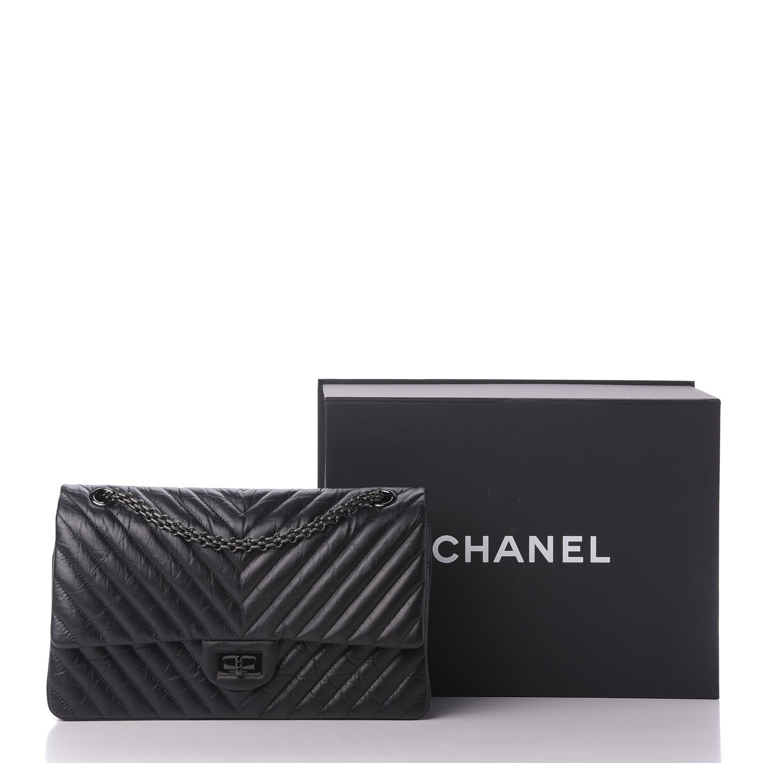 Chanel Aged Calfskin Chevron Quilted 2.55 Reissue 226 So Black 10 of 10