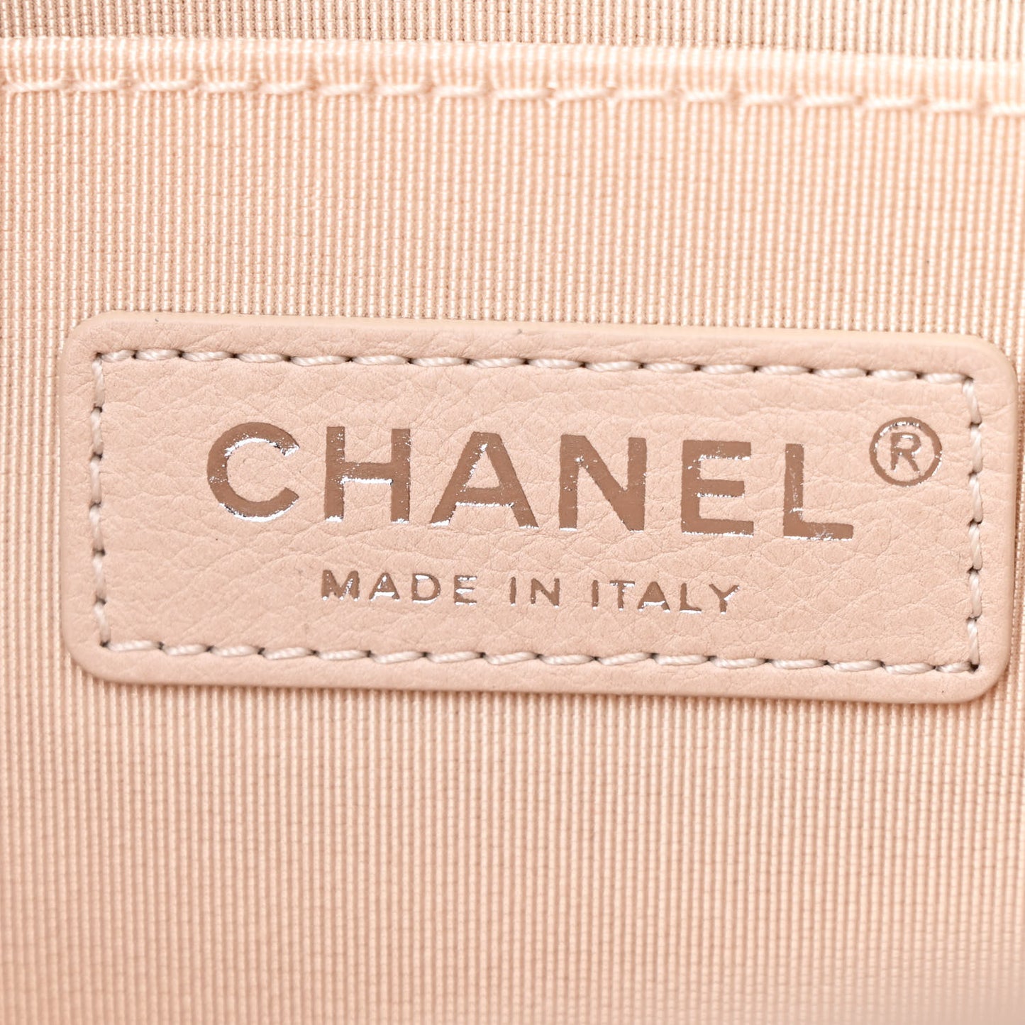 Caviar Chevron Quilted Medium Boy Flap Light Beige