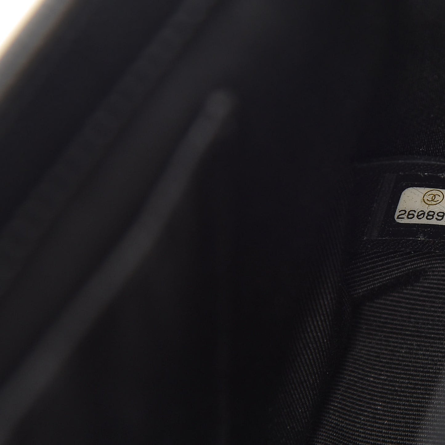 Caviar Quilted New Medium Boy Flap Black