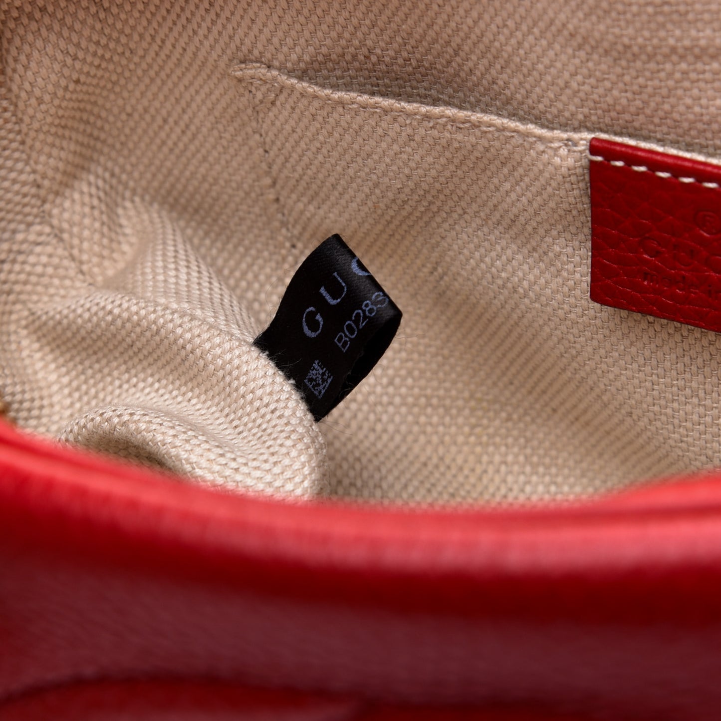 Pebbled Calfskin Small Soho Disco Bag Tabasco Red