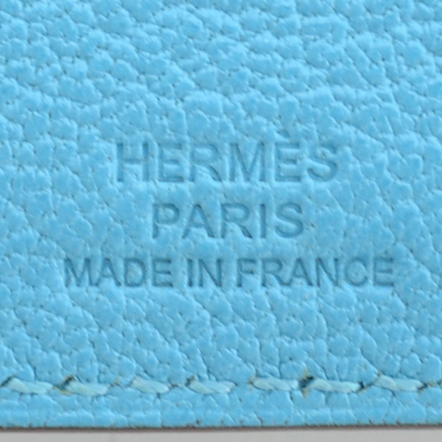 Chevre Mysore Tarmac PM Passport Holder Bleu Azteque