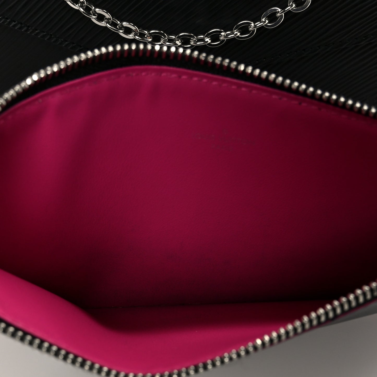 Epi Pochette Felicie Black Hot Pink
