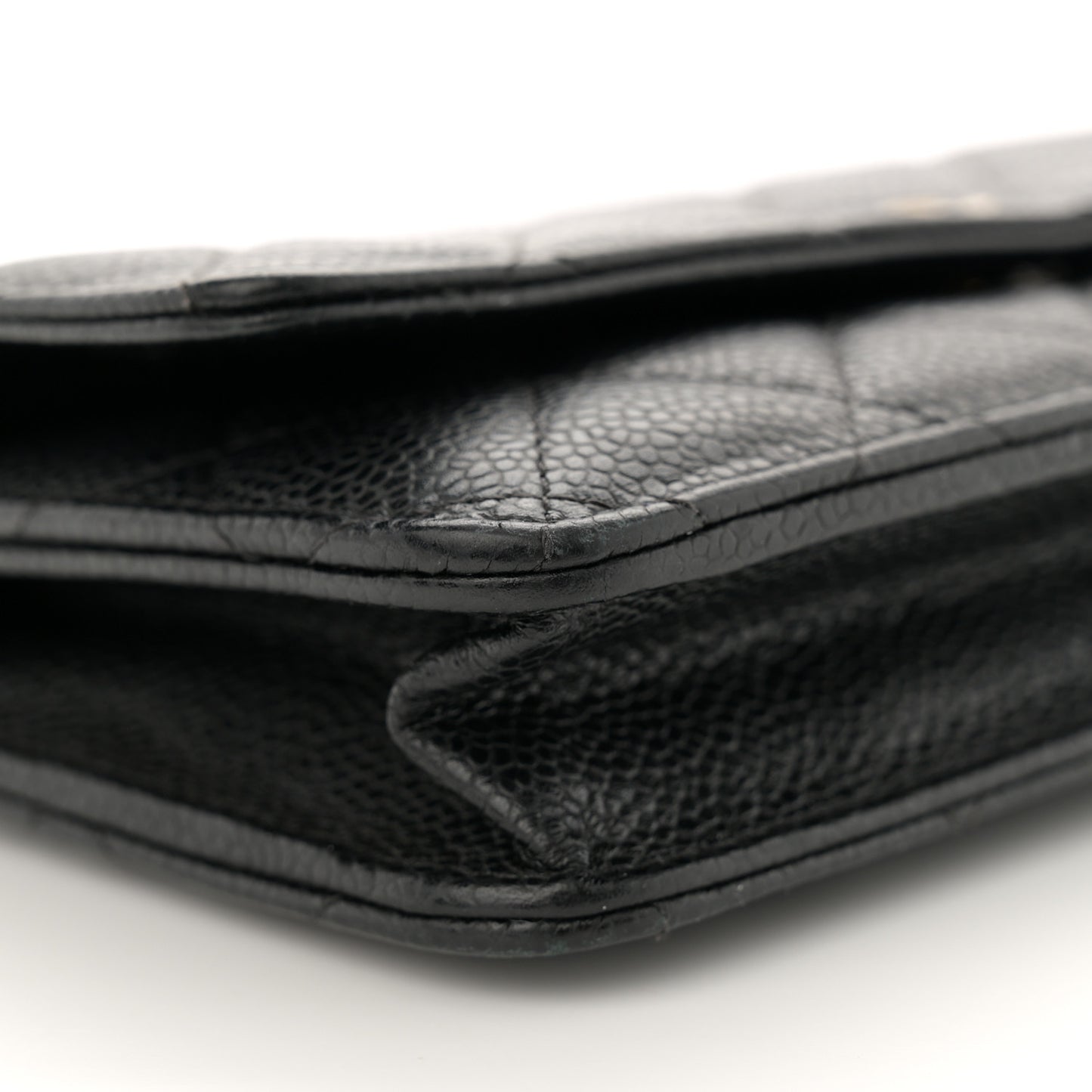 Caviar Quilted Wallet on Chain WOC Black