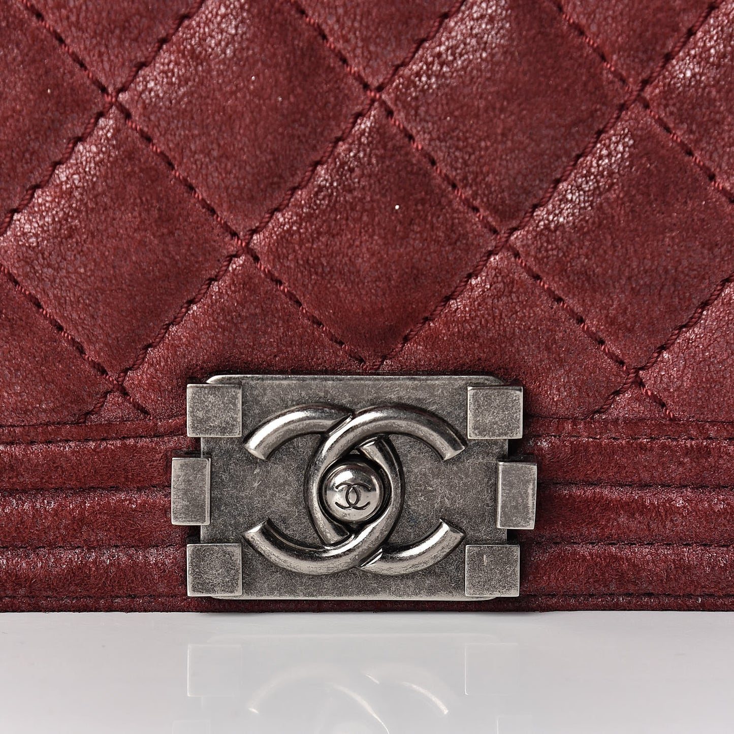 Iridescent Calfskin Quilted New Medium Gentle Boy Flap Dark Red