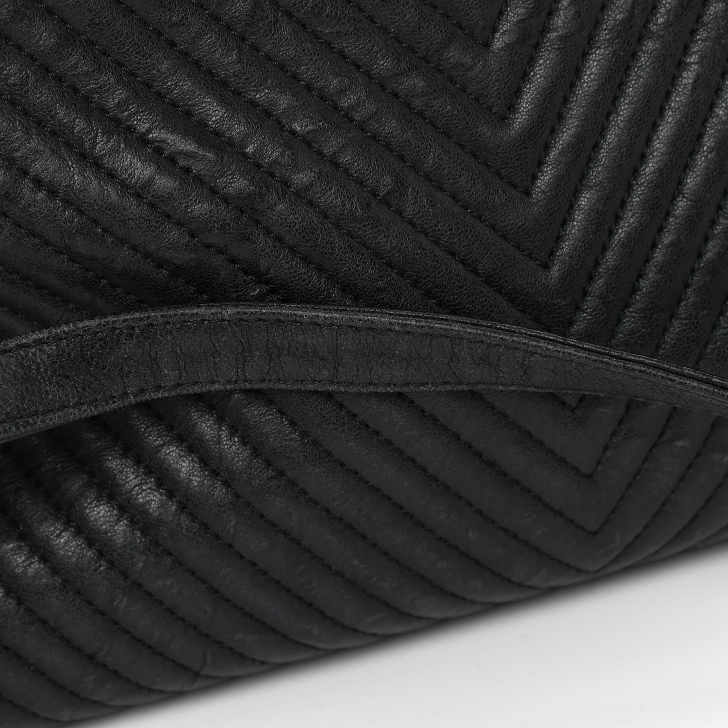 Chanel Wrinkled Lambskin Chevron Quilted Large Surpique Tote Black 15 of 17