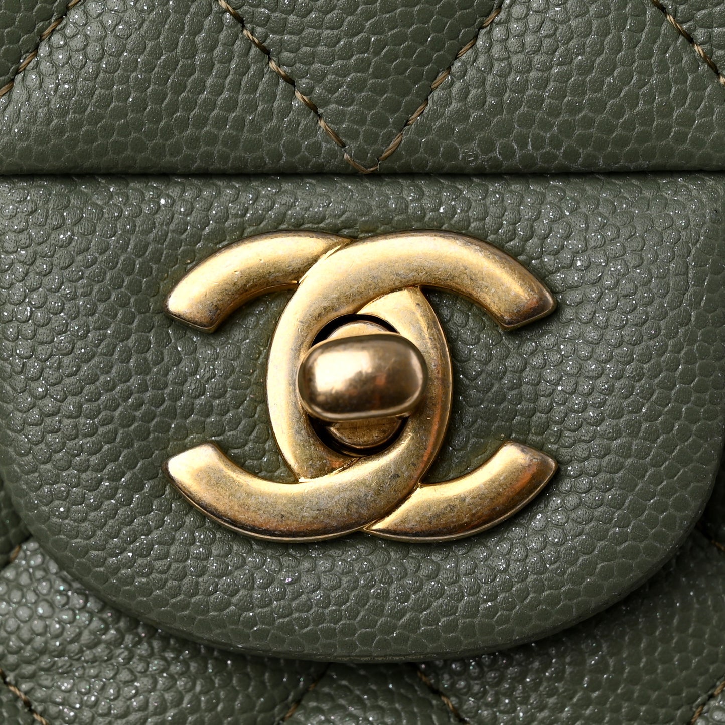 Iridescent Caviar Quilted Medium Double Flap Light Green