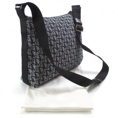 Christian Dior Monogram Messenger 3 of 9