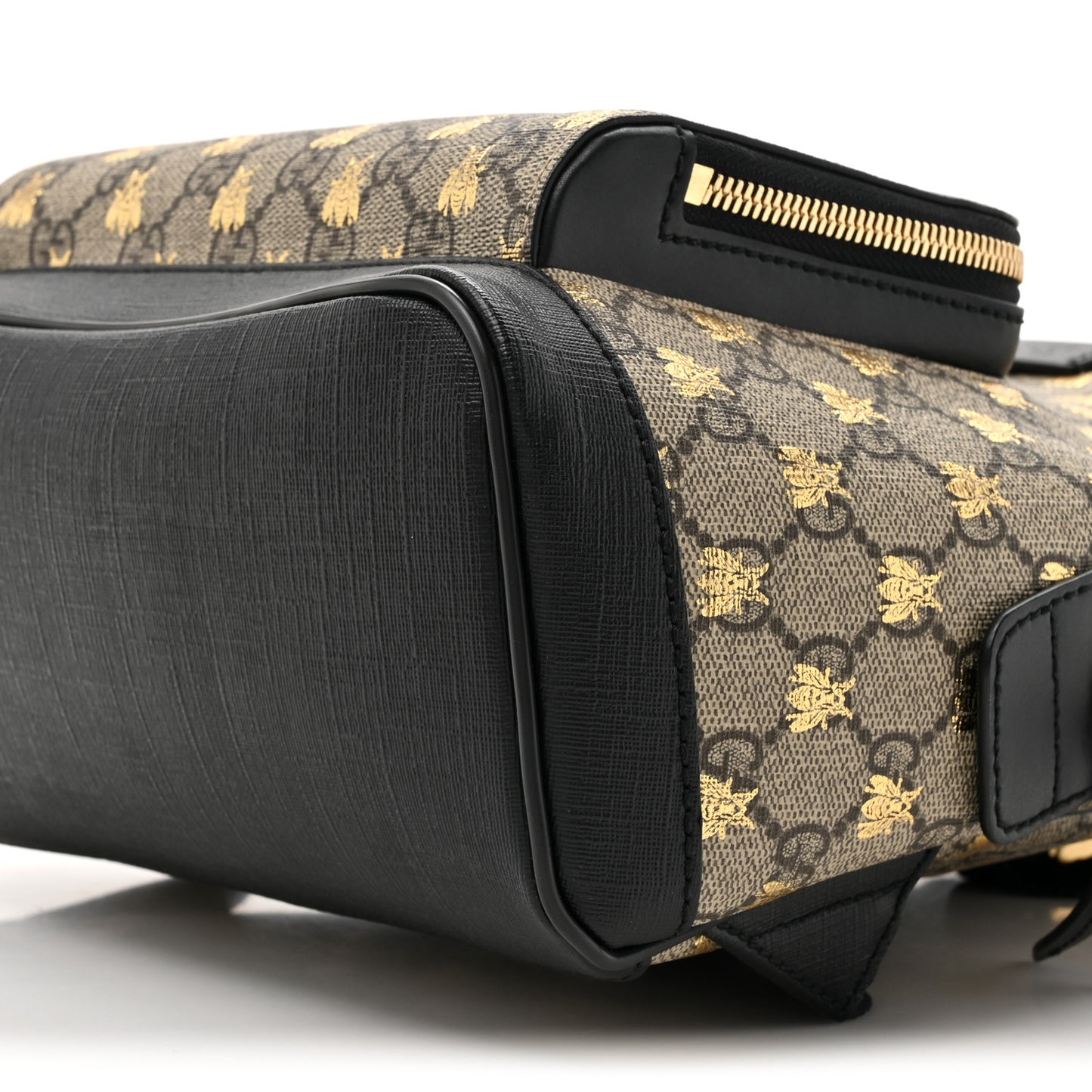 GG Supreme Monogram Bees Print Small Day Backpack Beige Oro Black