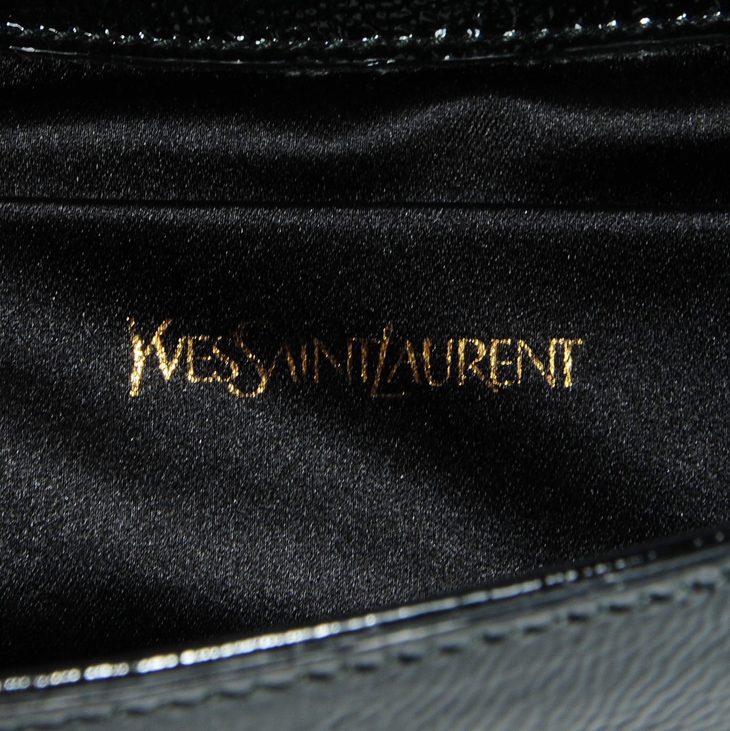 Saint Laurent Textured Patent Monogram Large Belle De Jour Clutch Black 6 of 7