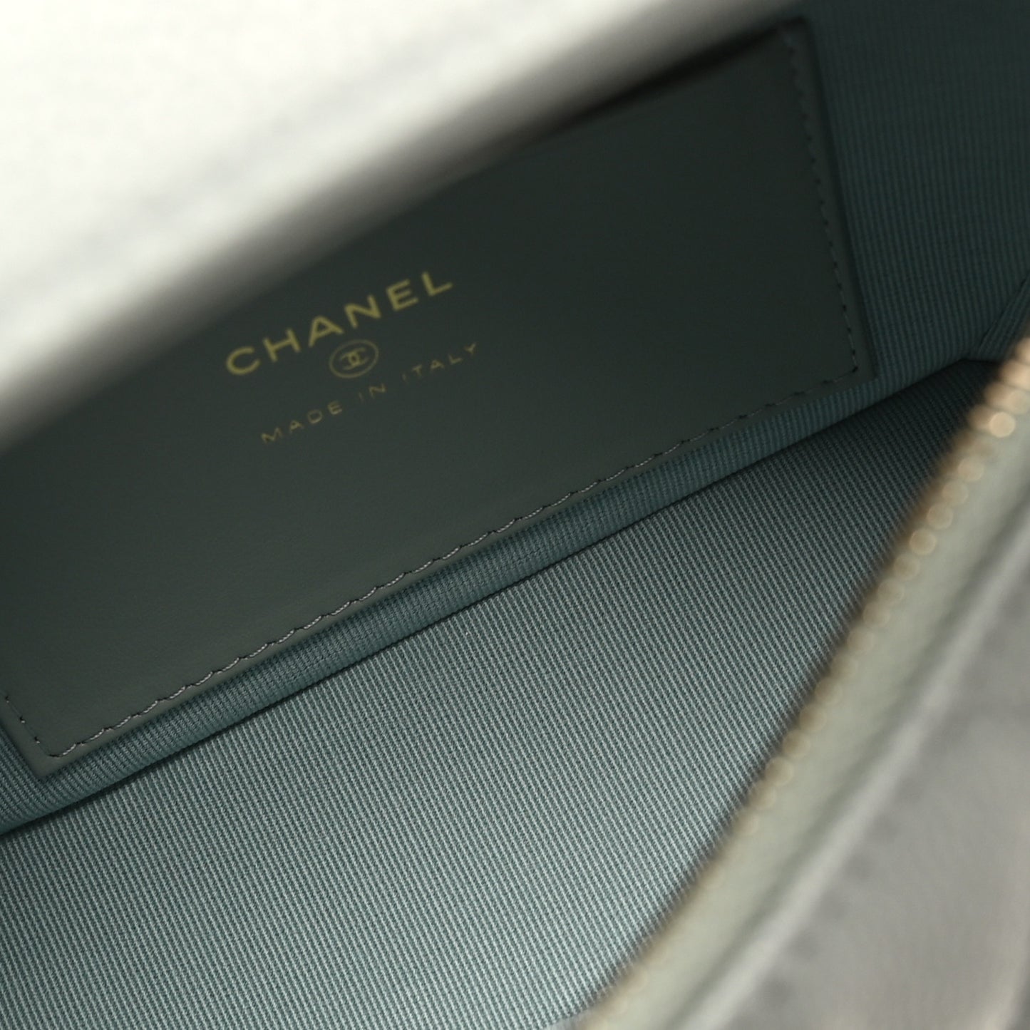 Caviar Quilted Hobo Clutch With Chain Light Green