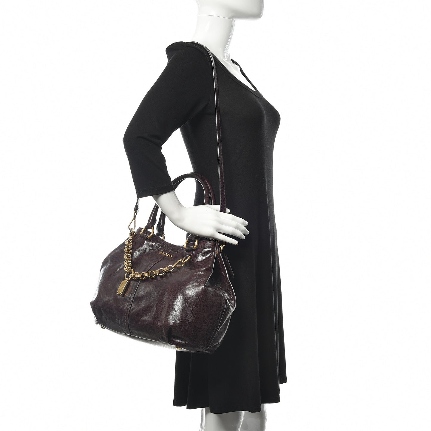 Vitello Shine Chain Tote Mosto
