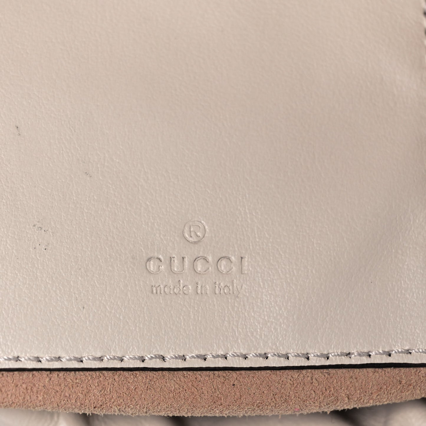 Calfskin Matelasse Mini GG Marmont 2.0 Bucket Bag White