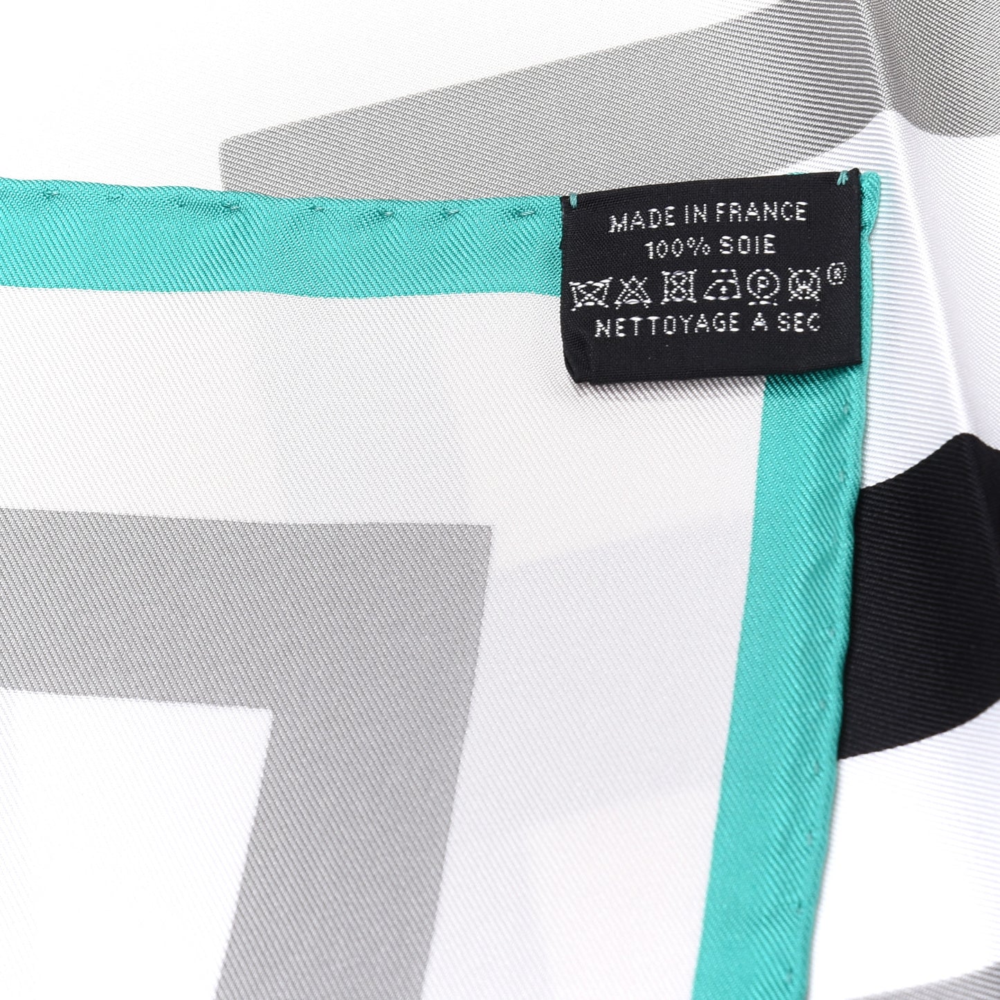 Silk Lettres Au Carre Scarf 90 Gris Noir Menthol
