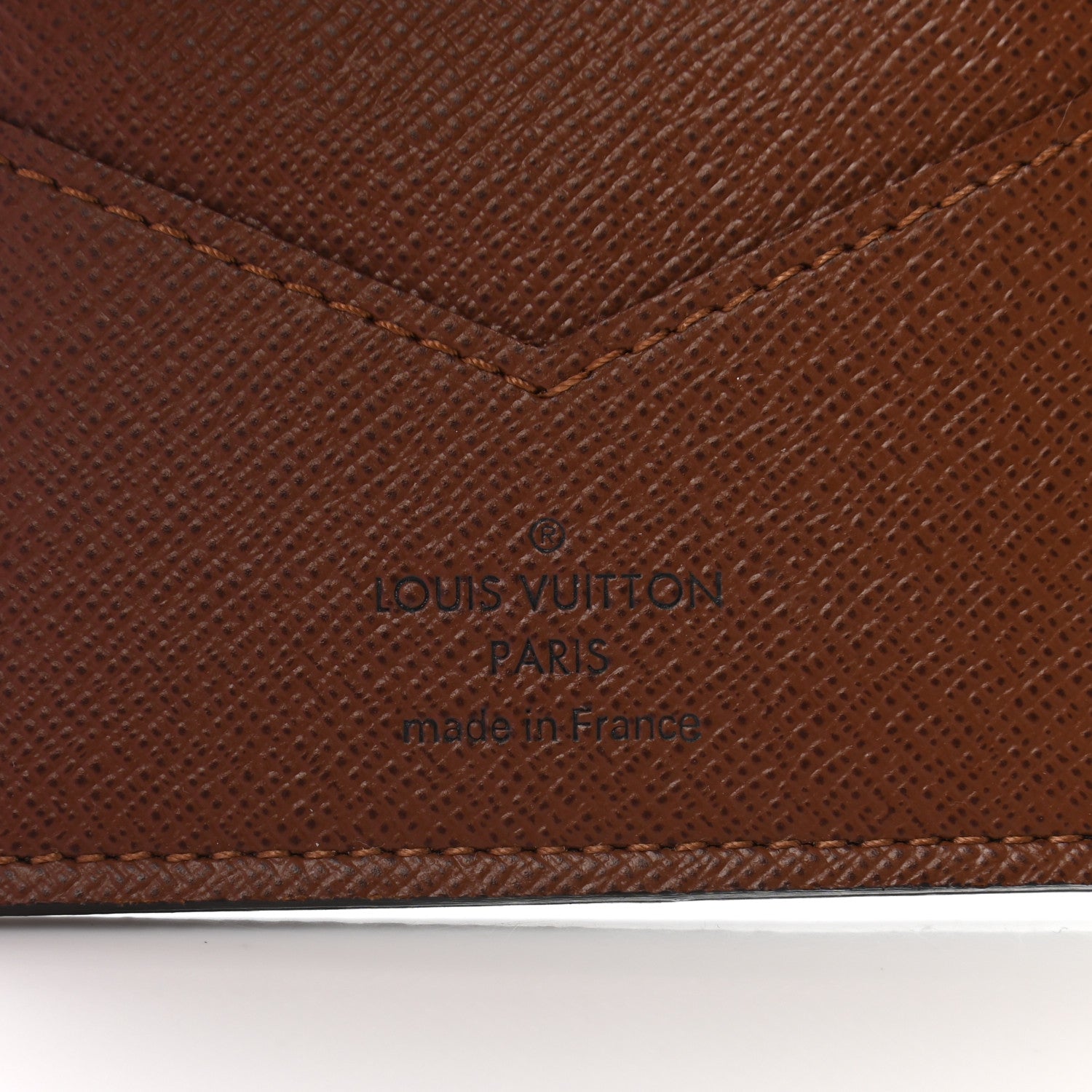 Louis Vuitton Monogram Passport Cover 6 of 6