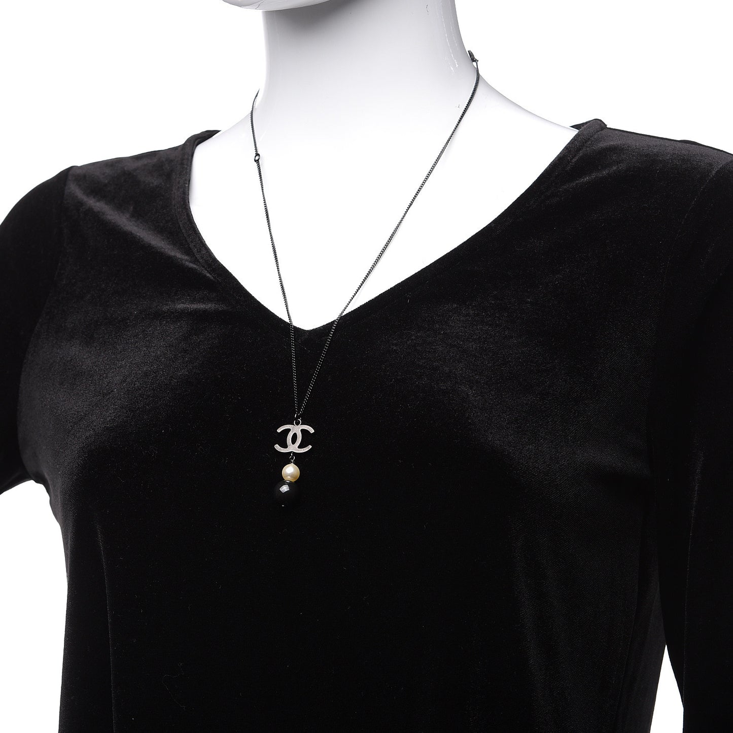 Resin CC Pearl Drop Necklace Ruthenium Black
