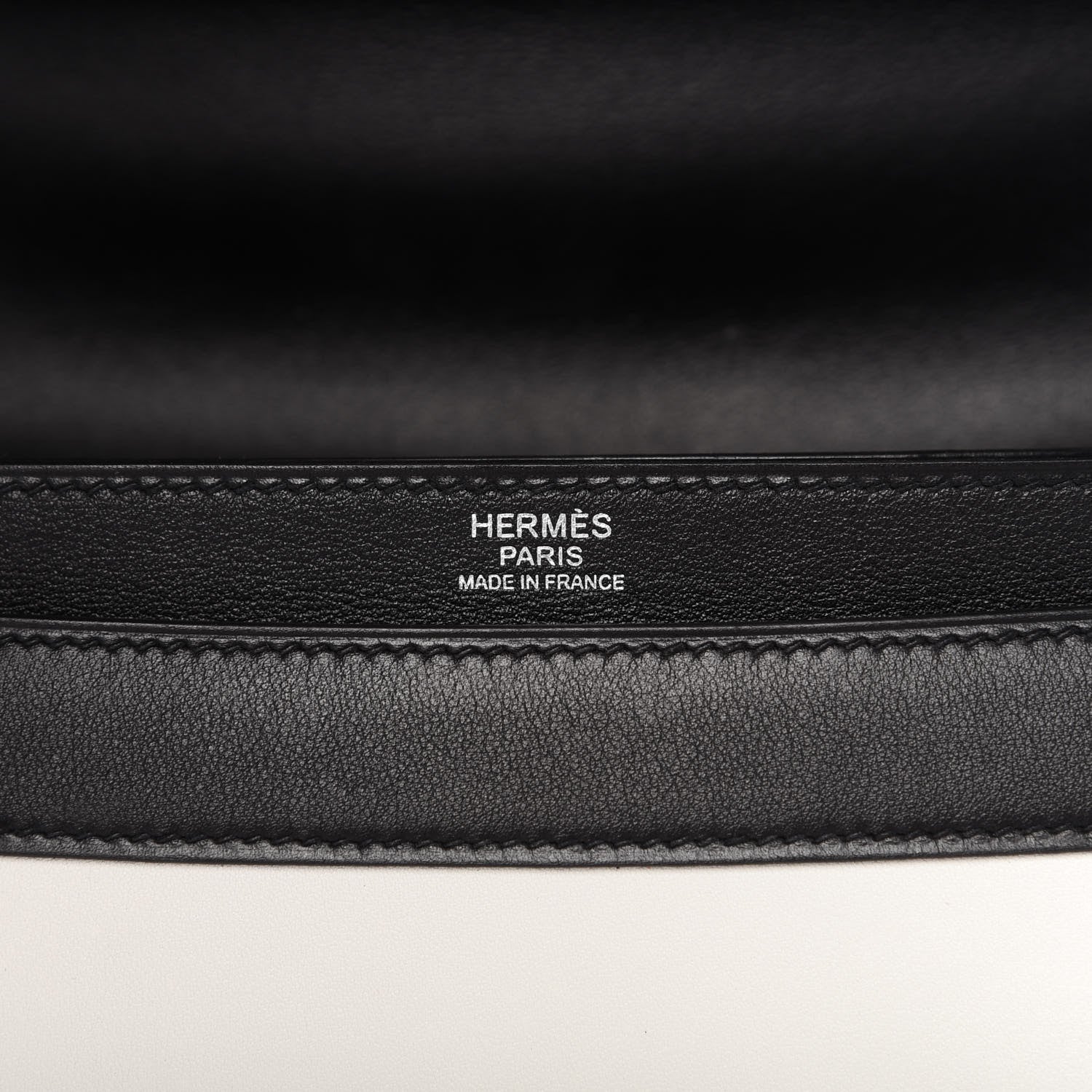 Hermes Toile Swift 2002 26 Ecru Black White 8 of 9