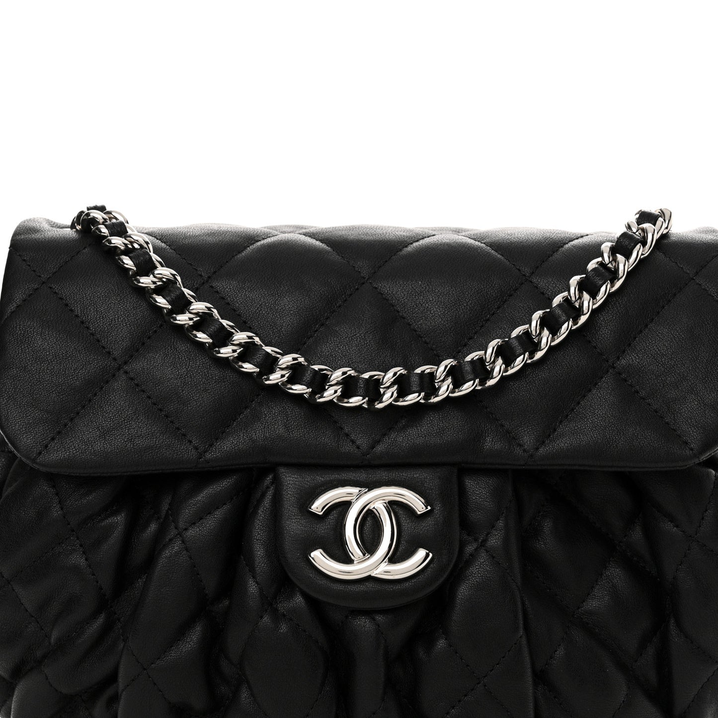 Washed Lambskin Quilted Medium Chain Around Messenger Black