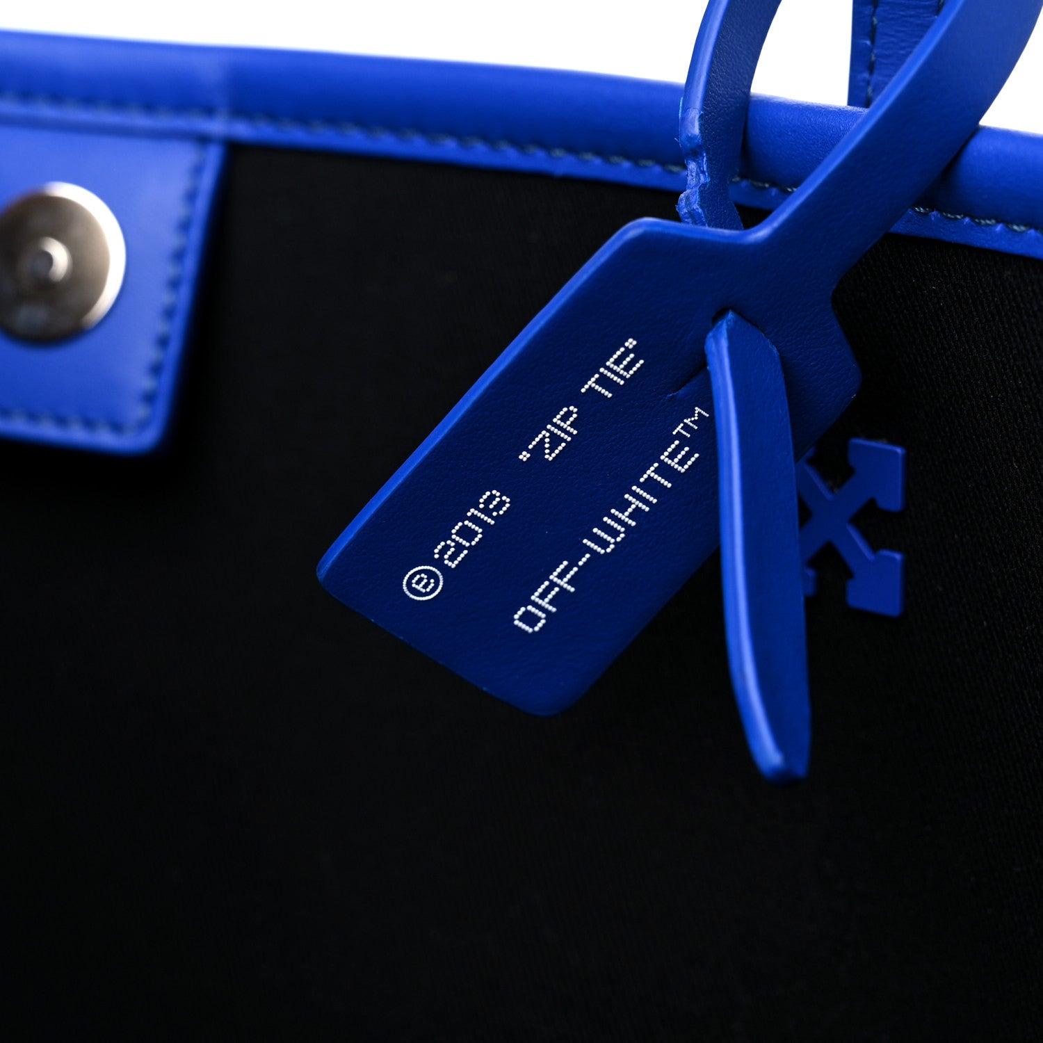 Off-White Coated Canvas Arrow Print Day Off Tote Bag Cobalt Blue 7 of 15