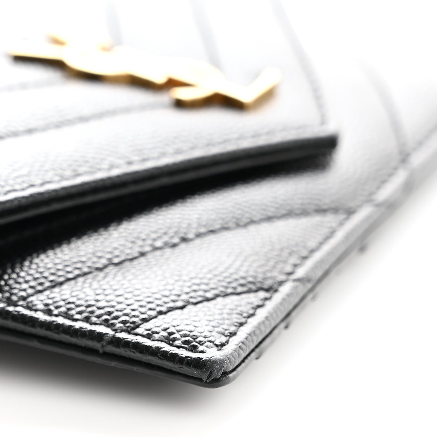 Grain De Poudre Matelasse Chevron Monogram Compact Wallet Black