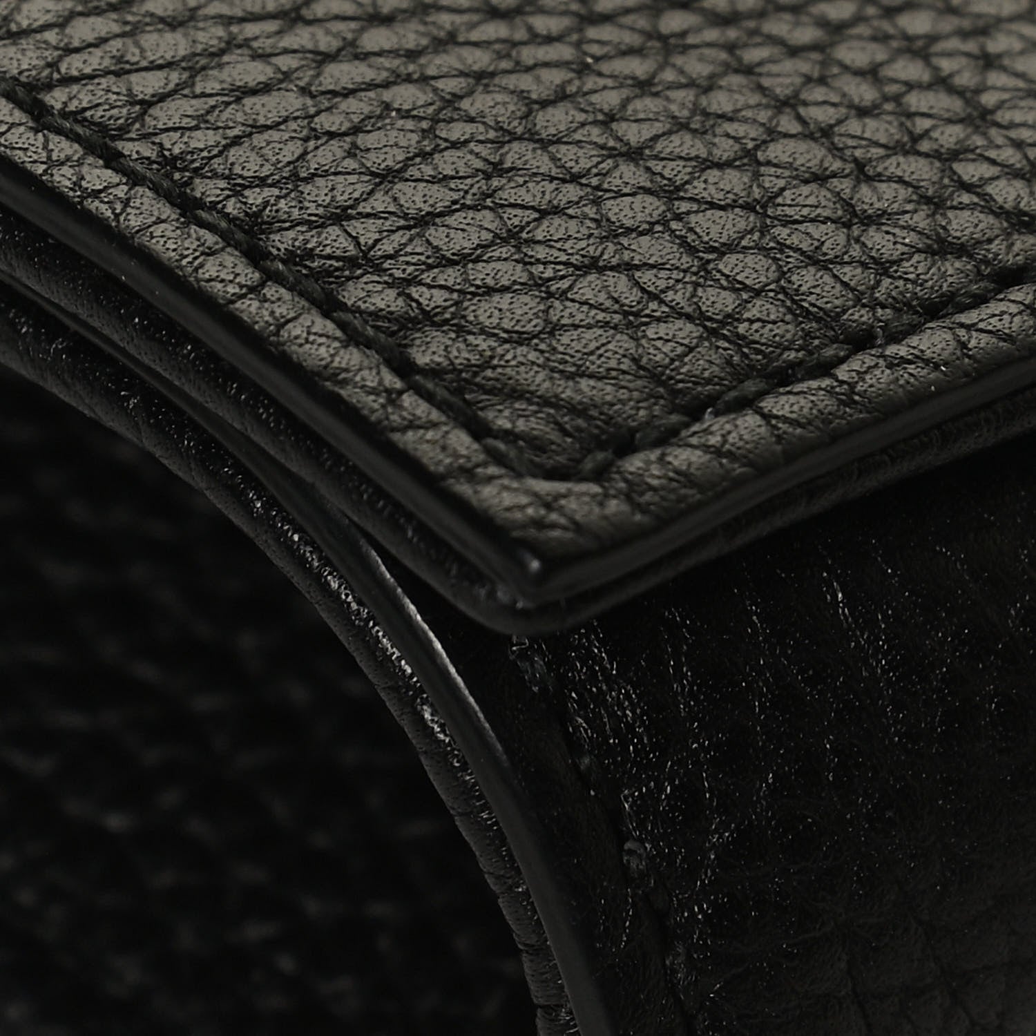 Gucci Pebbled Calfskin Medium Soho Clutch Black 11 of 14