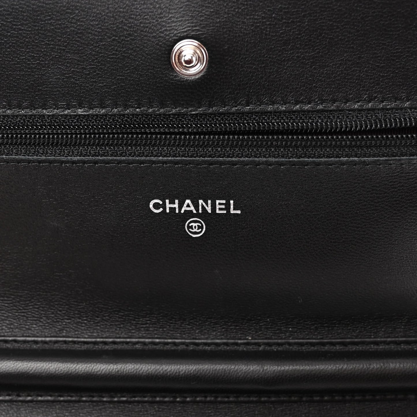 Lambskin Quilted Wallet On Chain WOC Black