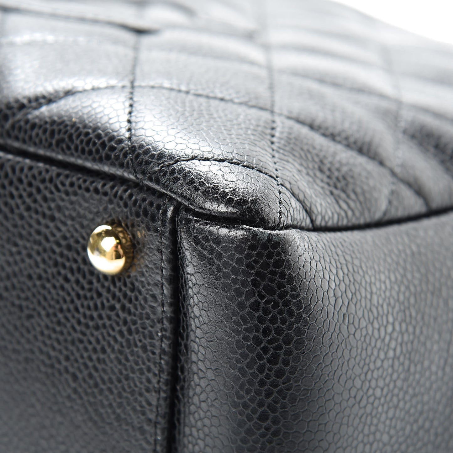 Caviar Quilted Petit Timeless Tote PTT Black