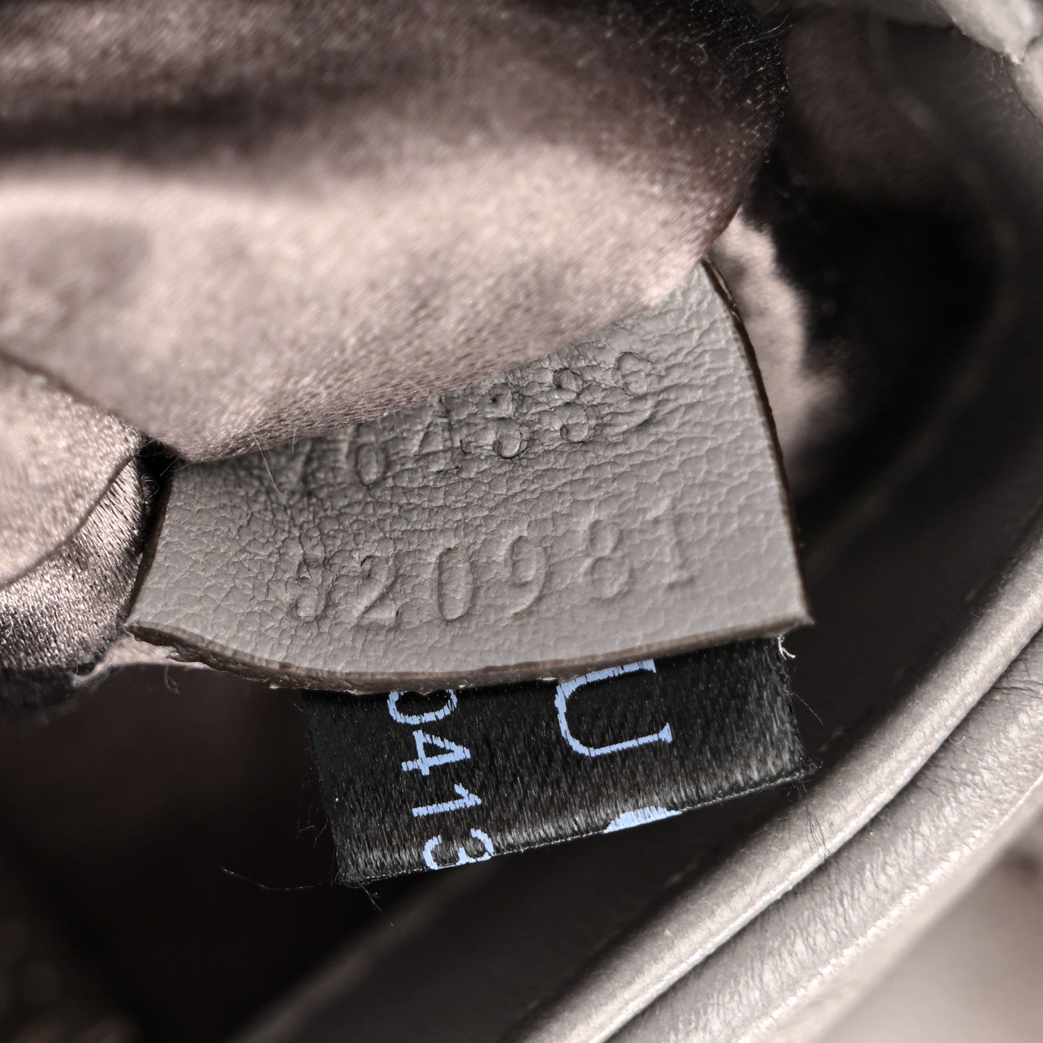 Gucci Nappa Vertical Matelasse Small Maxi Horsebit Chain Shoulder Bag Gray 7 of 10