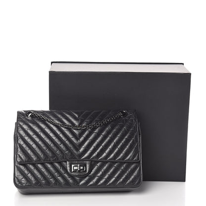 Chanel Aged Calfskin Chevron Quilted 2.55 Reissue 226 So Black 11 of 11