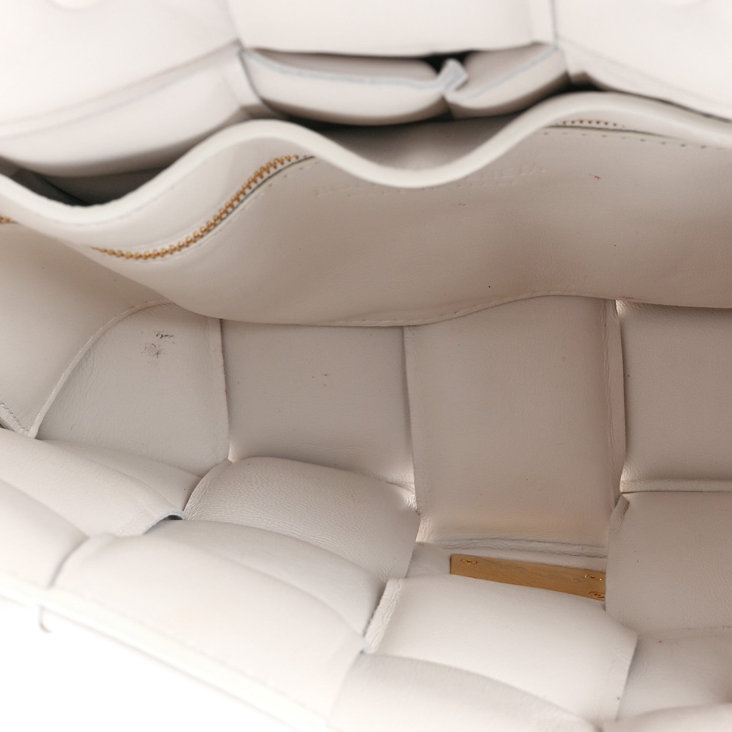 Bottega Veneta Lambskin Maxi Intreccio Padded Chain Cassette Crossbody Bag White 5 of 16