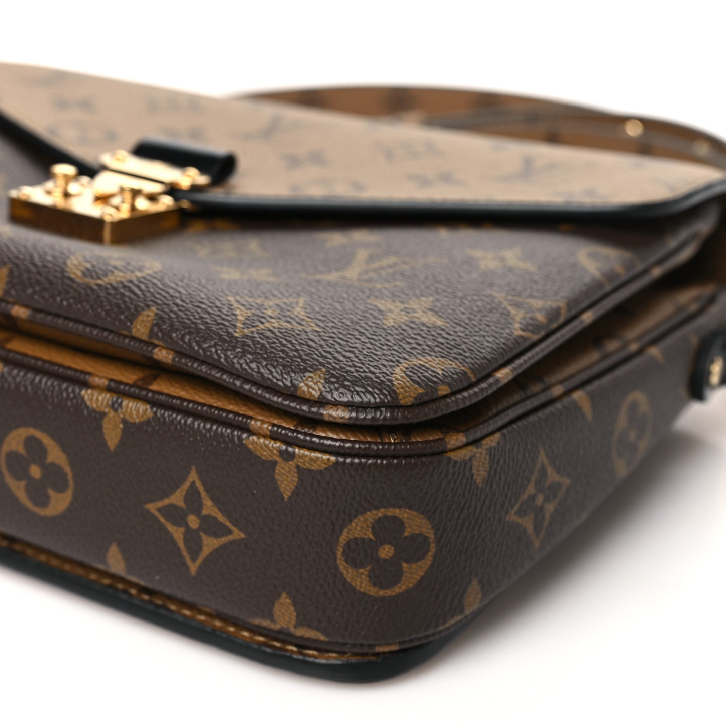 Reverse Monogram Pochette Metis